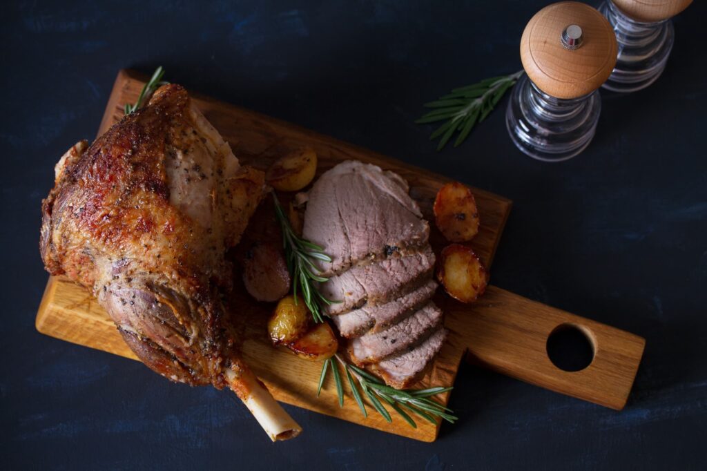 Agneau et pommes de terre au four - recettes grecques traditionnelles