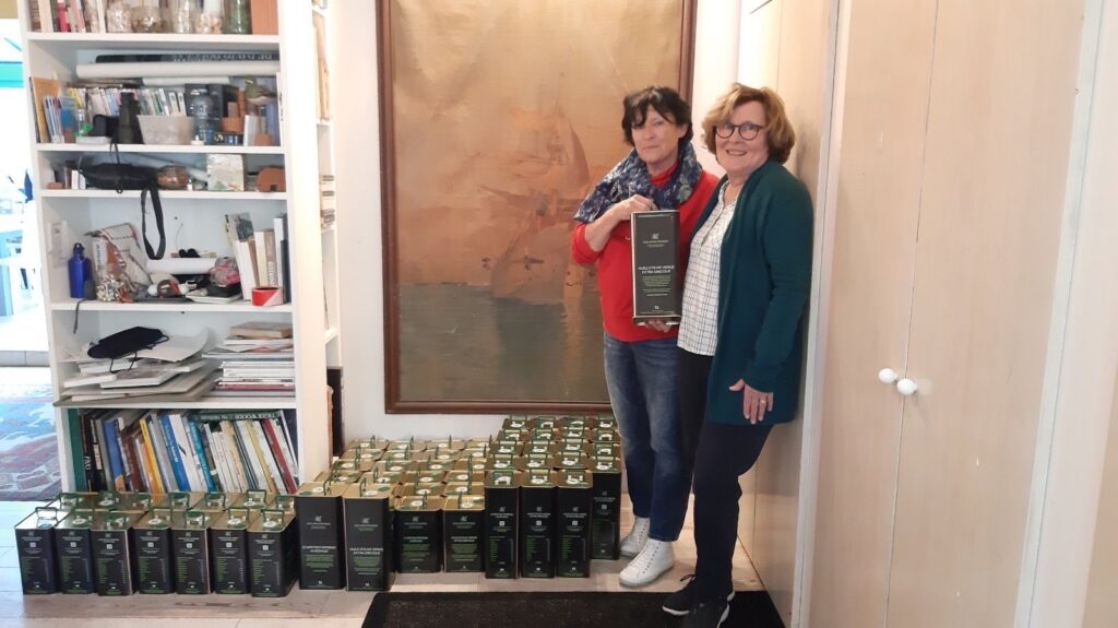 Odile & Frederique à Saint-Brieuc | Avec Nos Amis - Kolokotronis - Huile d'Olive Vierge Extra Grecque
