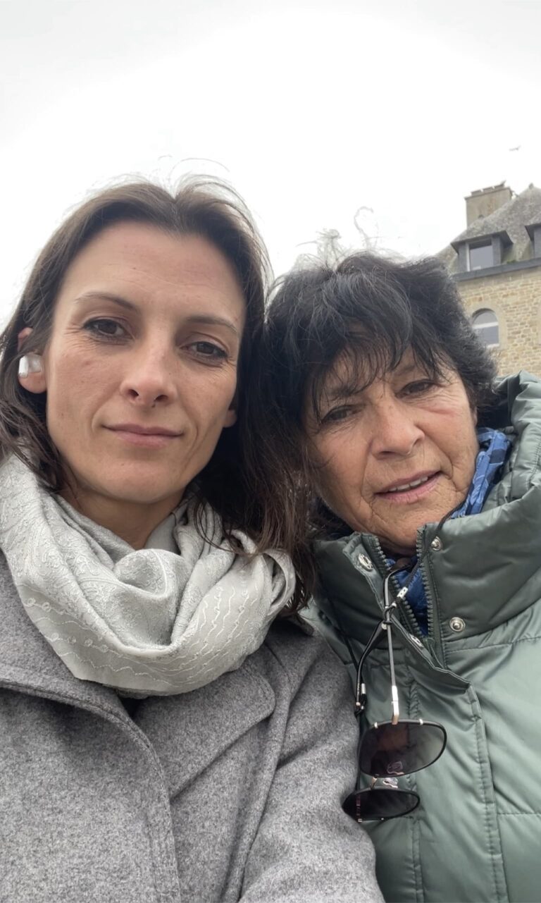Odile et Sophie Kolokotronis
